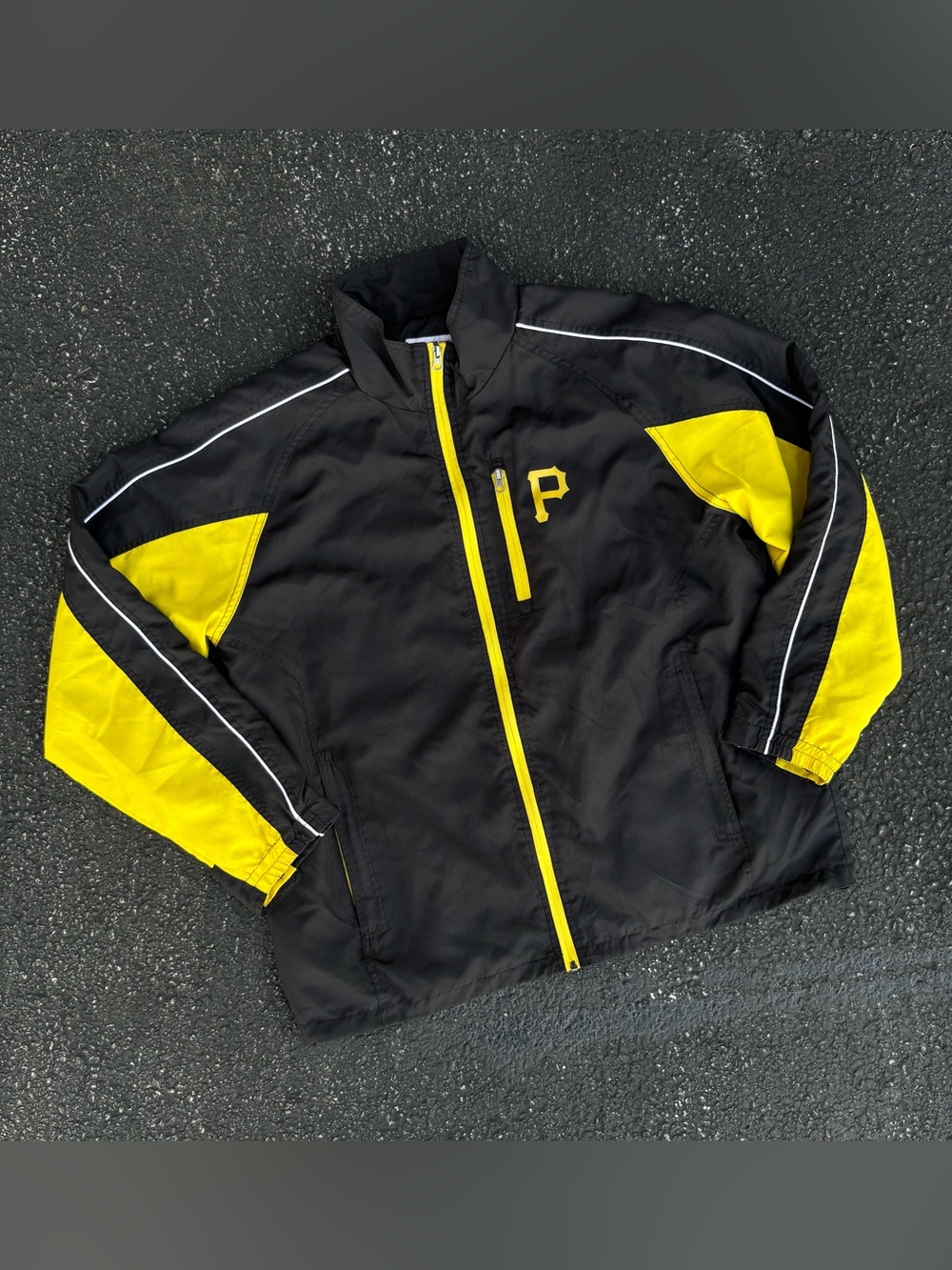 Pittsburgh Pirates MLB Windbreaker Full Zip Jacket Size L GIII Baseball Classic